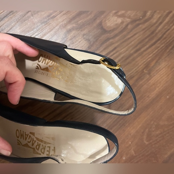 SALVATORE FERRAGAMO NARROW SLING BACKS SIZE 8 - Picture 7 of 12